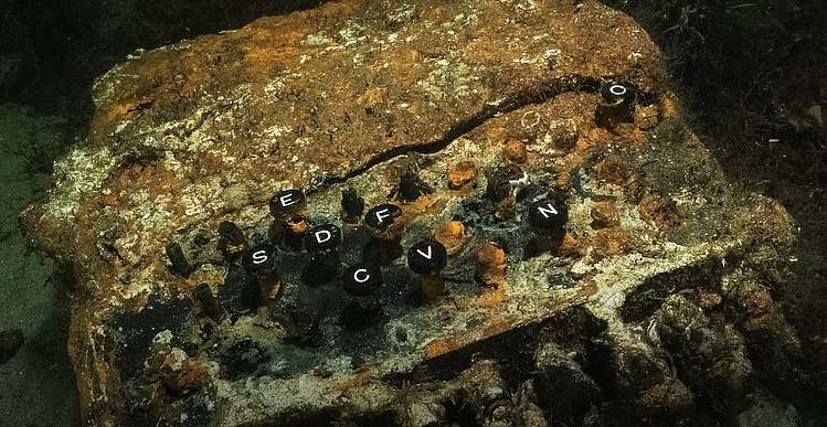 underwater typewrite, lifestyle image